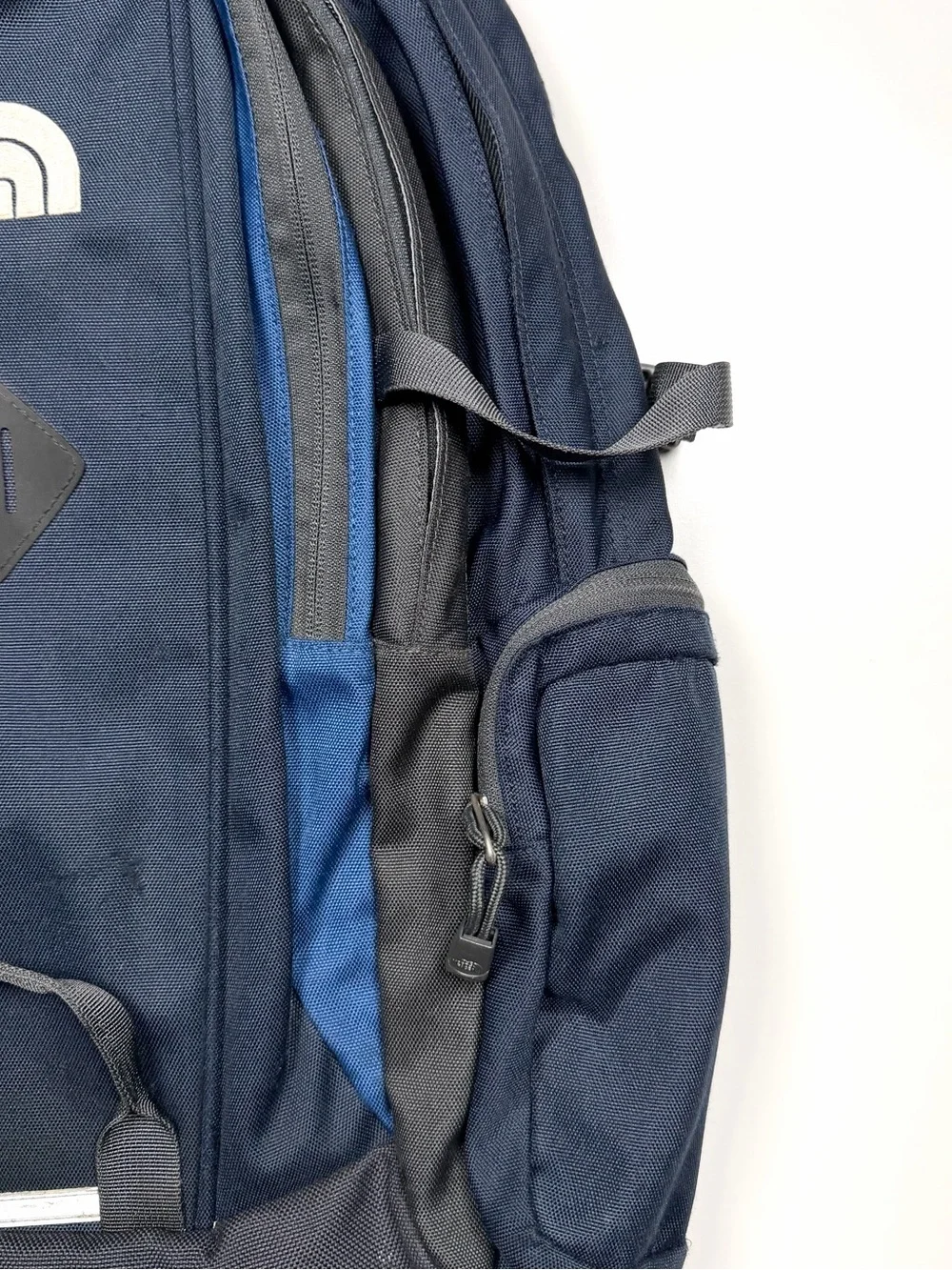 The North Face Mentor Backpack Navy Blue Laptop Hiking Travel Daypack